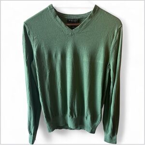 Banana Republic Luxury Blend Women’s  V-Neck Sweater Medium